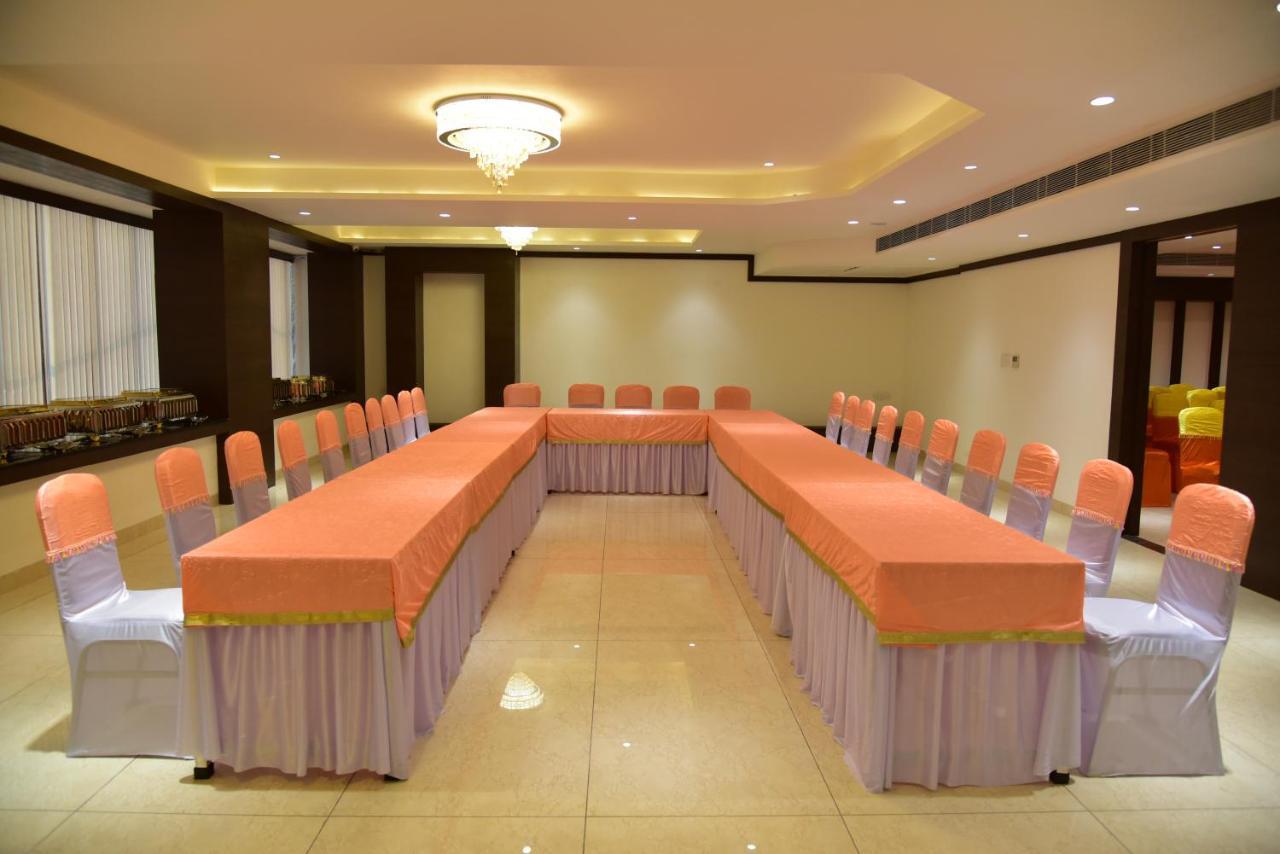 Hotel Crystal Grand Haldwāni 외부 사진