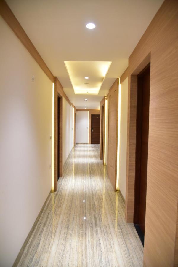 Hotel Crystal Grand Haldwāni 외부 사진