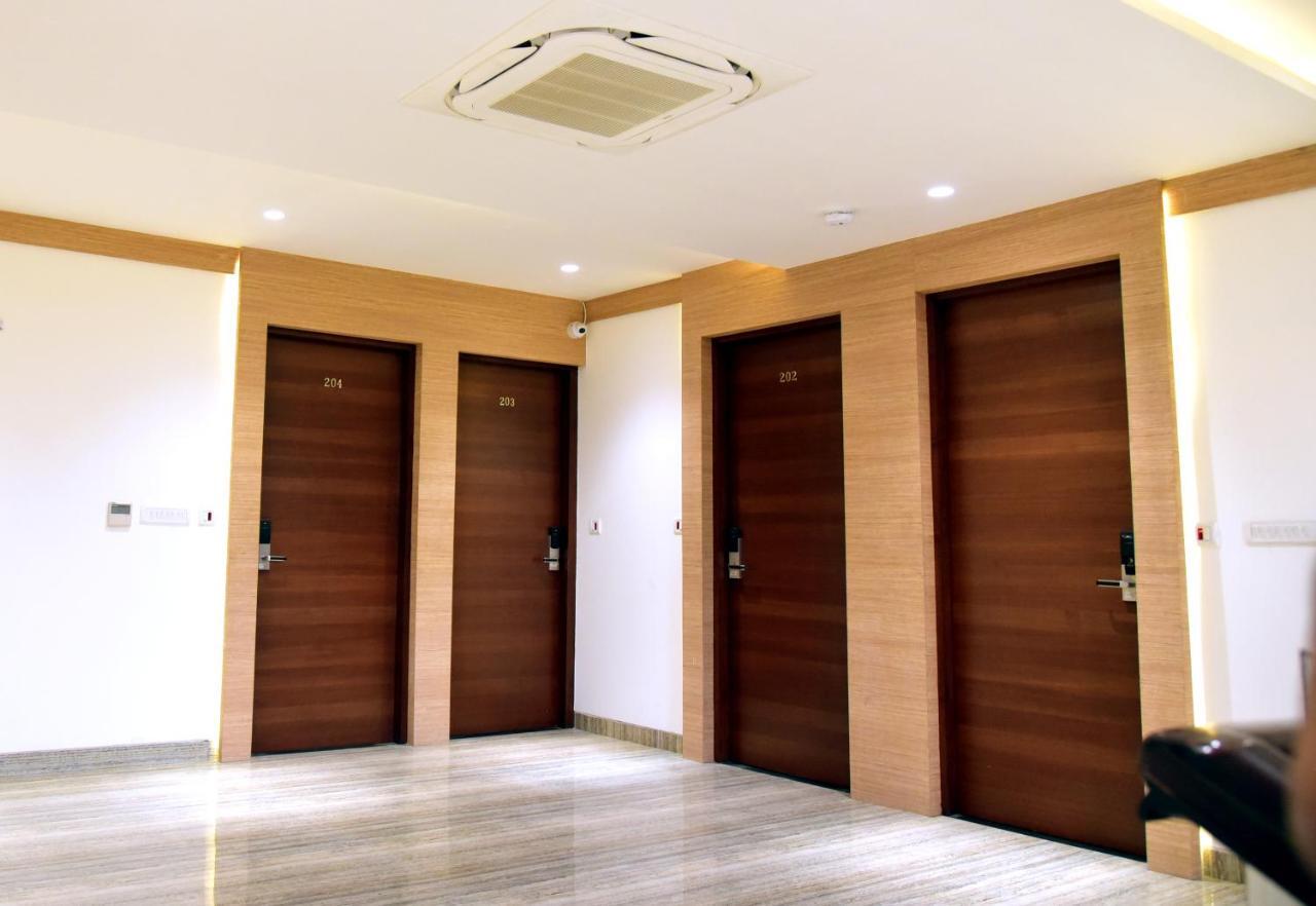 Hotel Crystal Grand Haldwāni 외부 사진